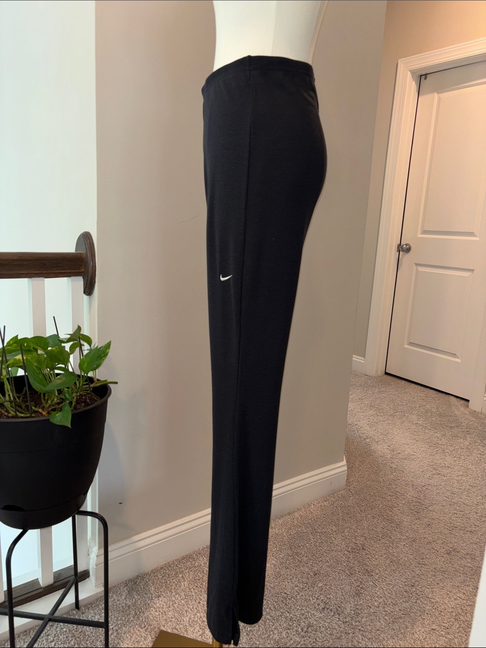 Nike Black Flared Performance Leggings with White Swoosh - Picture 3 of 4